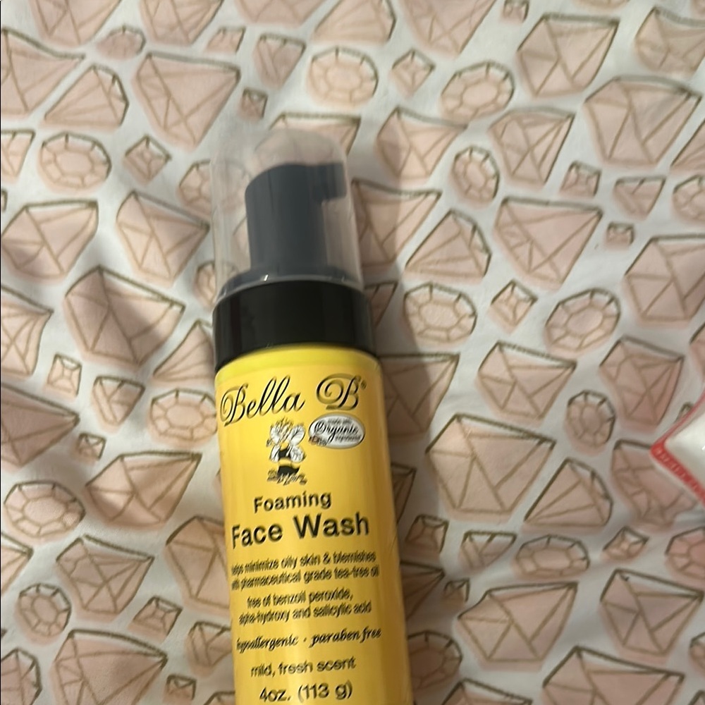 Bella B Foaming Face Wash - Yellow